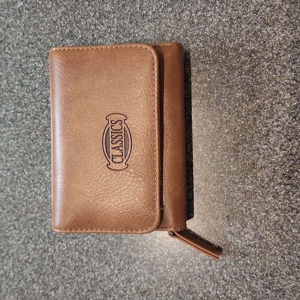 Women's tan wallet